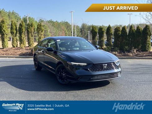 Used 2025 Honda Accord SE image 1