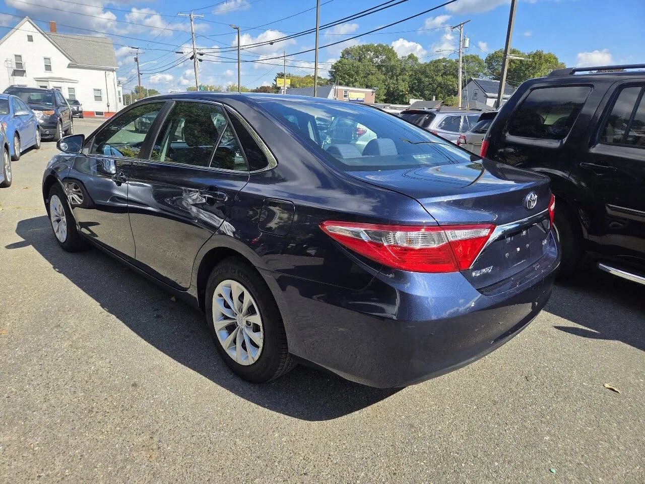 Used 2015 Toyota Camry LE FWD image 22