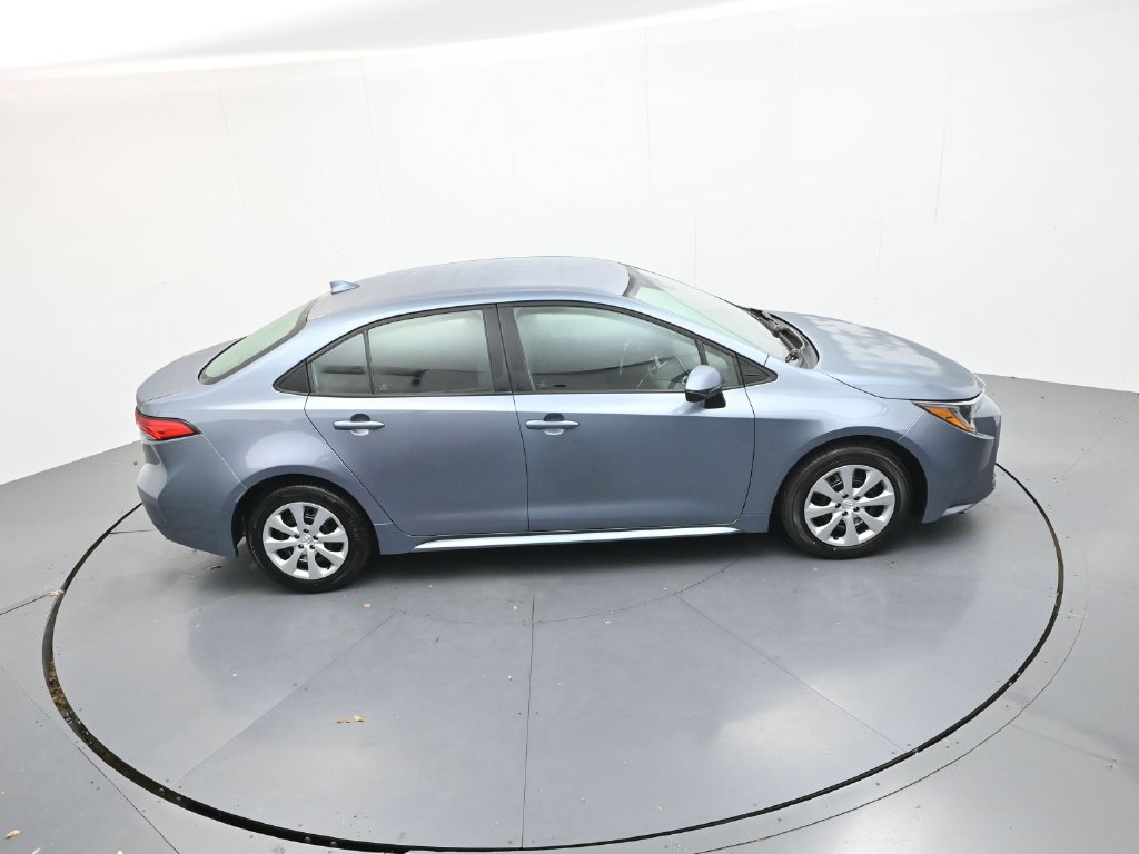 Used 2023 Toyota Corolla LE FWD image 30