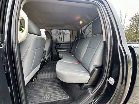 Used 2016 RAM 1500 Express w/ Black Ram 1500 Express Group image 17