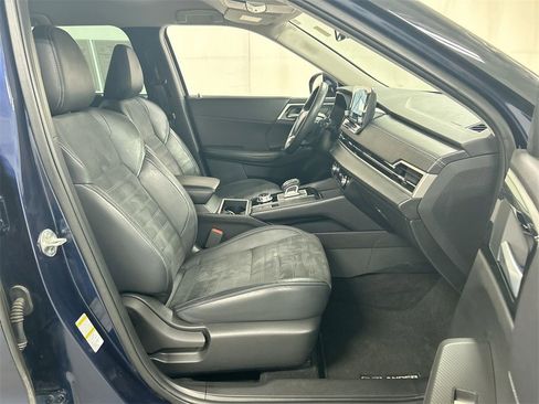 Used 2023 Mitsubishi Outlander SE image 24
