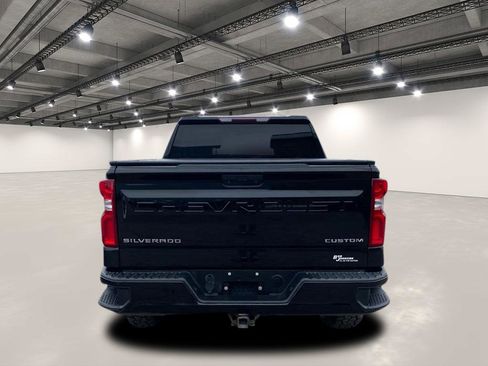 Used 2019 Chevrolet Silverado 1500 Custom Trail Boss w/ Custom Convenience Package image 6