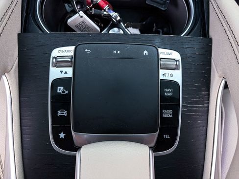 Used 2020 Mercedes-Benz GLE 350 image 25