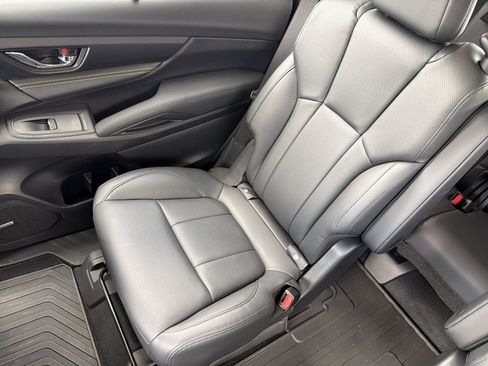 Certified 2025 Subaru Ascent Bronze Edition AWD/4WD image 12