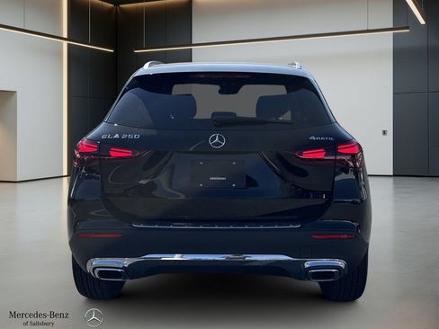 New 2026 Mercedes-Benz GLA 250 4MATIC image 3
