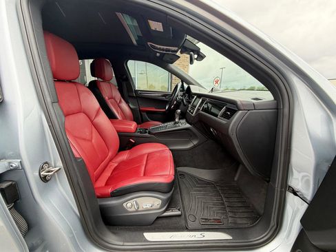 Used 2016 Porsche Macan S AWD/4WD image 24