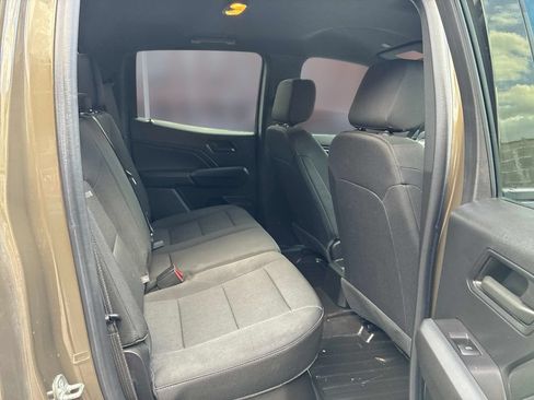 Used 2023 Chevrolet Colorado W/T RWD image 19