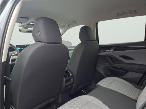 New 2026 Volkswagen Tiguan S image 7