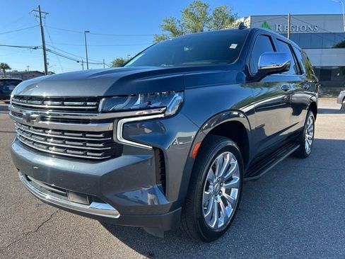 Used 2021 Chevrolet Tahoe Premier w/ Premium Package RWD image 4