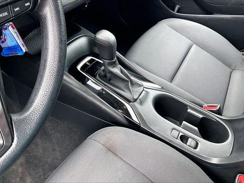 Used 2024 Toyota Corolla LE FWD image 20