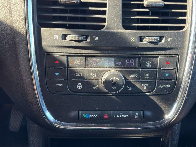 Used 2017 Dodge Grand Caravan GT FWD image 25