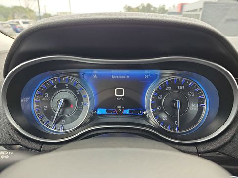 Used 2023 Chrysler 300 Touring RWD image 20