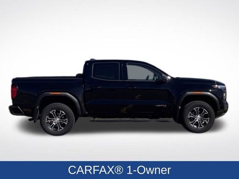 Used 2023 GMC Canyon AT4 w/ AT4 Premium Package AWD/4WD image 2