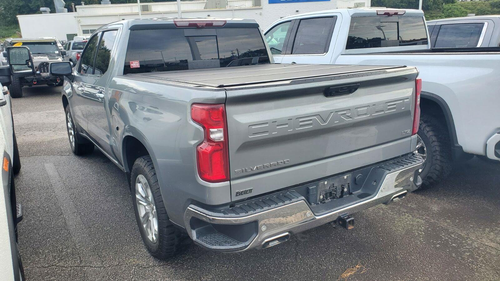 Used 2024 Chevrolet Silverado 1500 LTZ w/ LTZ Premium Package AWD/4WD image 8