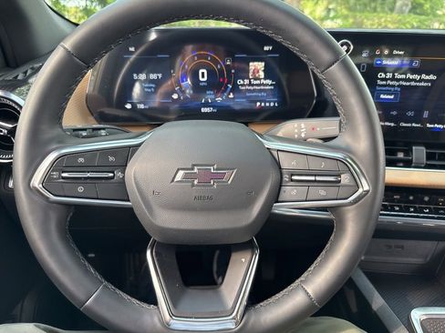 Used 2026 Chevrolet Equinox ACTIV w/ Convenience Package III FWD image 29