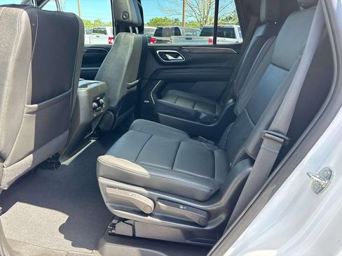 Used 2023 Chevrolet Tahoe Z71 w/ Luxury Package AWD/4WD image 14