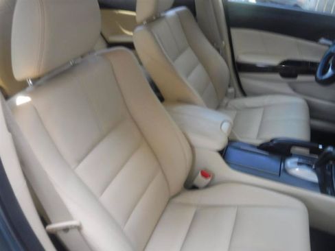 Used 2011 Honda Crosstour EX-L image 27