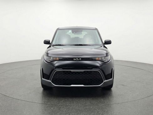Used 2025 Kia Soul LX w/ LX Technology Package FWD image 2