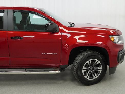 Used 2021 Chevrolet Colorado Z71 w/ Safety Package image 11