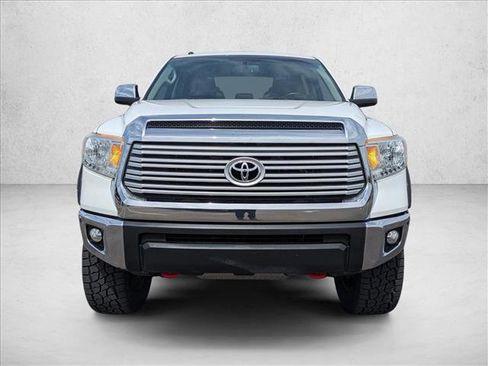 Used 2017 Toyota Tundra Limited w/ Limited Premium Package AWD/4WD image 2