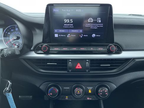 Used 2023 Kia Forte LXS FWD image 17