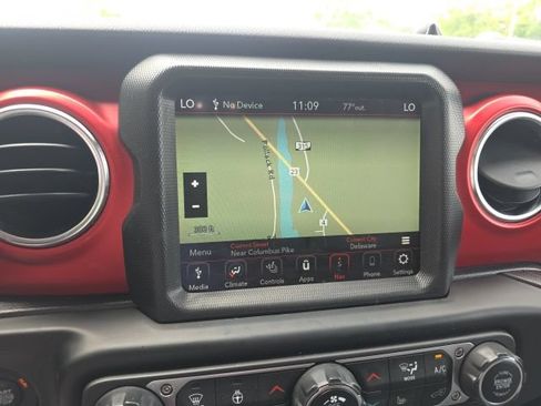 Used 2021 Jeep Wrangler Unlimited Rubicon AWD/4WD image 23