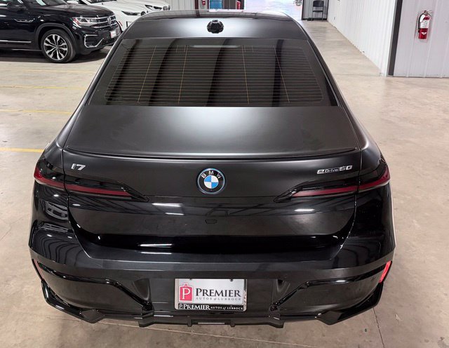Used 2024 BMW i7 eDrive50 w/ M Sport Package RWD image 5