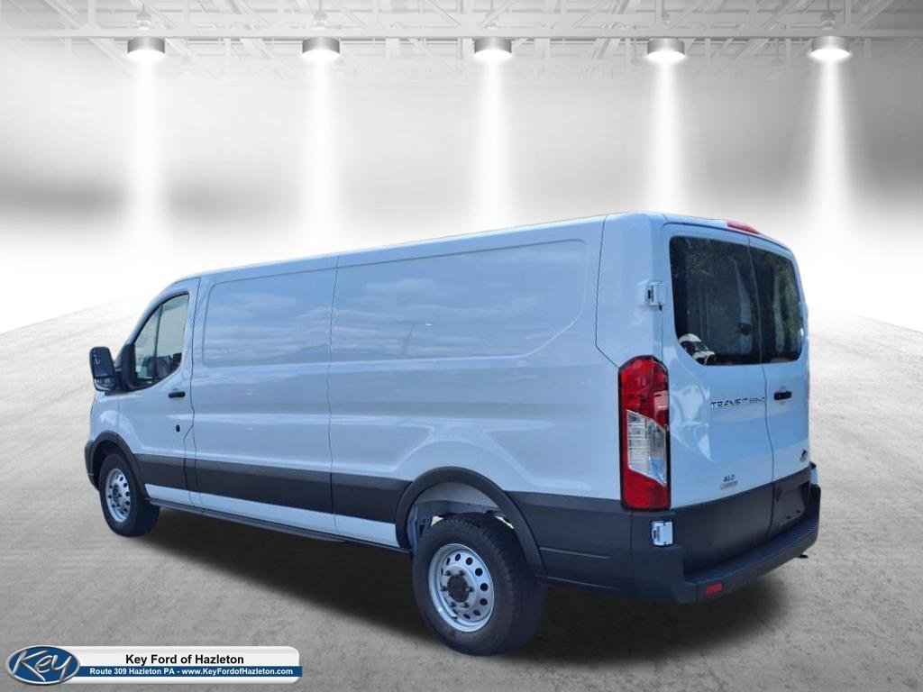Used 2025 Ford Transit 350 148 Low Roof AWD image 5
