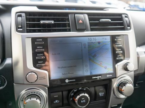 Used 2023 Toyota 4Runner SR5 Premium image 33