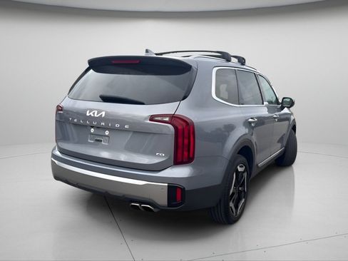 Used 2025 Kia Telluride S AWD/4WD image 8