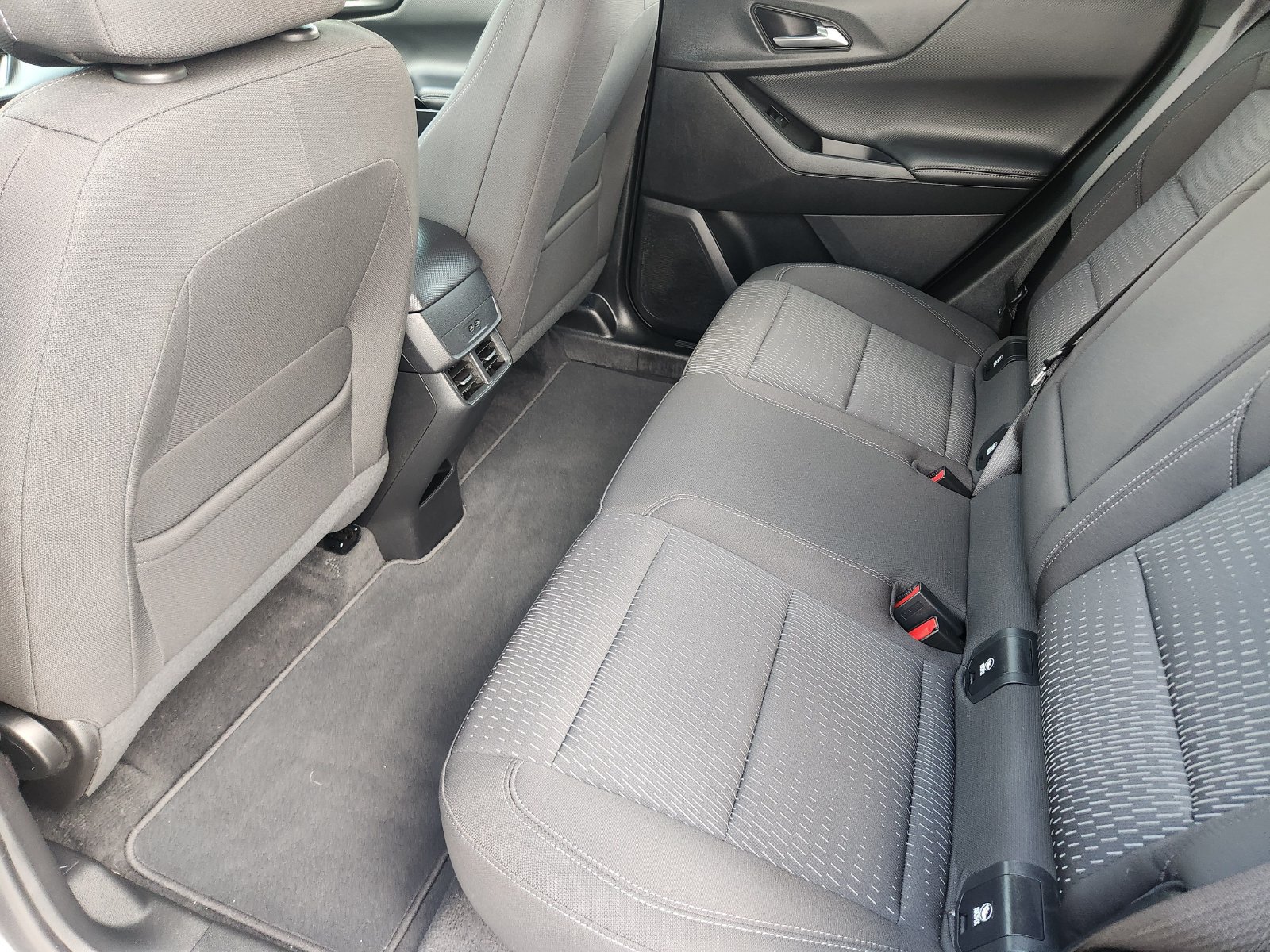 Certified 2025 Chevrolet Equinox LT w/ Safety and Technology Package FWD image 34