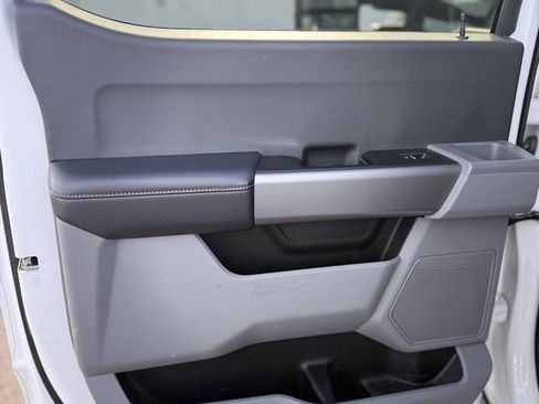 Used 2025 Ford F250 XLT image 36