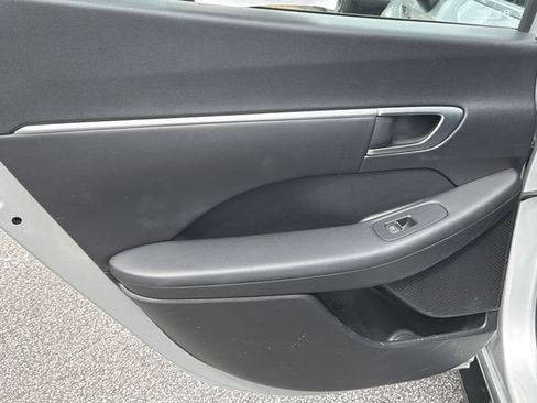 Certified 2024 Hyundai Sonata SEL w/ Convenience Package FWD image 21