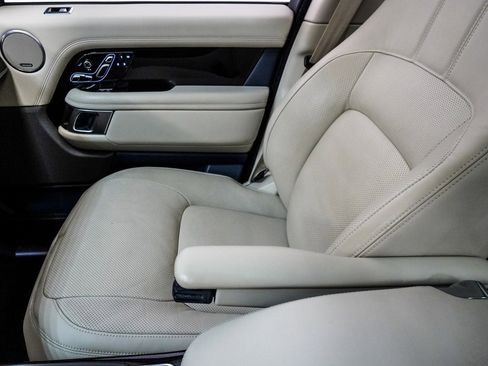 Used 2020 Land Rover Range Rover HSE image 49