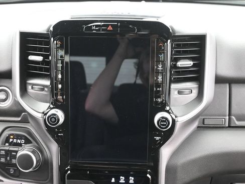 Used 2025 RAM 1500 Big Horn AWD/4WD image 27