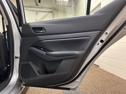 Used 2023 Nissan Altima 2.5 SV image 15