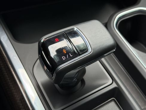Used 2025 Chevrolet Silverado 1500 LT Trail Boss w/ Convenience Package II AWD/4WD image 25