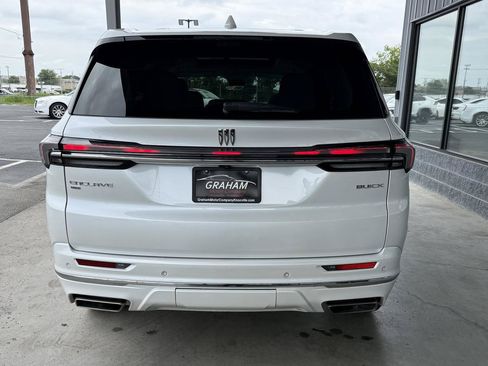 Used 2025 Buick Enclave Avenir w/ Super Cruise Package AWD/4WD image 6