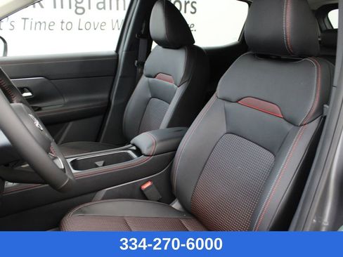 New 2026 Nissan Kicks SR w/ Cold Weather Package image 12