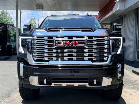 Used 2025 GMC Sierra 3500 Denali w/ Denali Reserve Package AWD/4WD image 7