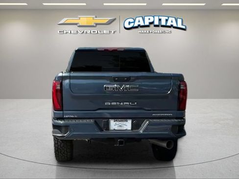 Used 2025 GMC Sierra 2500 Denali Ultimate AWD/4WD image 5