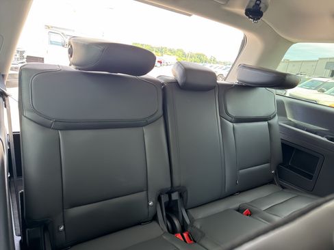 New 2026 Ford Expedition Active RWD image 14