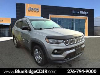 Used 2022 Jeep Compass Latitude video 1