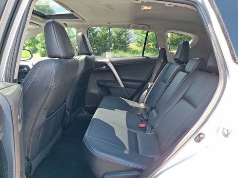 Used 2014 Toyota RAV4 Limited AWD/4WD image 10
