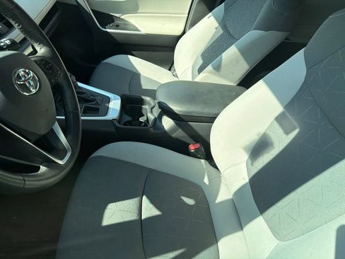 Used 2019 Toyota RAV4 XLE w/ Convenience Package AWD/4WD image 8