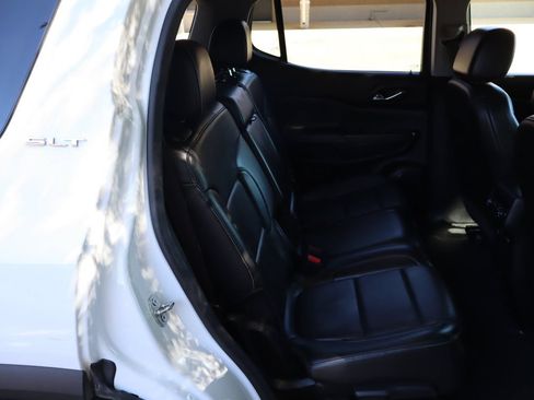 Used 2023 GMC Acadia SLT AWD/4WD image 23