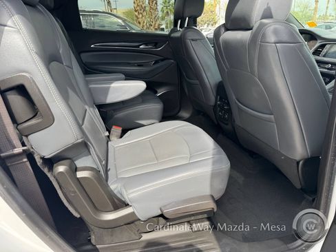 Used 2024 Buick Enclave Premium AWD/4WD image 31