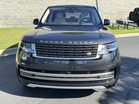 Used 2023 Land Rover Range Rover SE AWD/4WD image 9