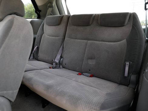 Used 2010 Toyota Sienna CE FWD image 24