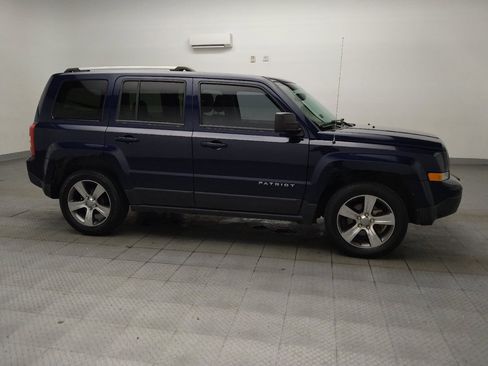 Used 2017 Jeep Patriot High Altitude FWD image 11